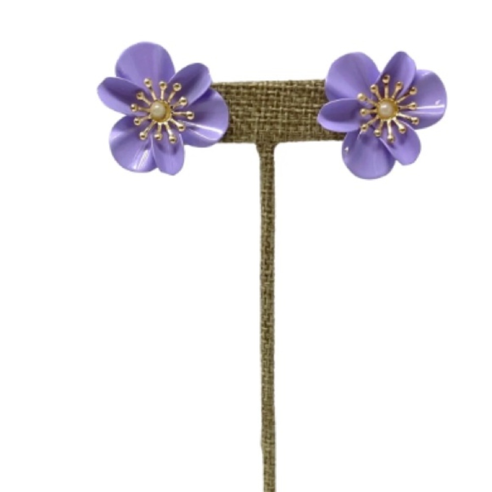 SASHI Lavendula Flora Stud Earrings 
Length & Width = 1’